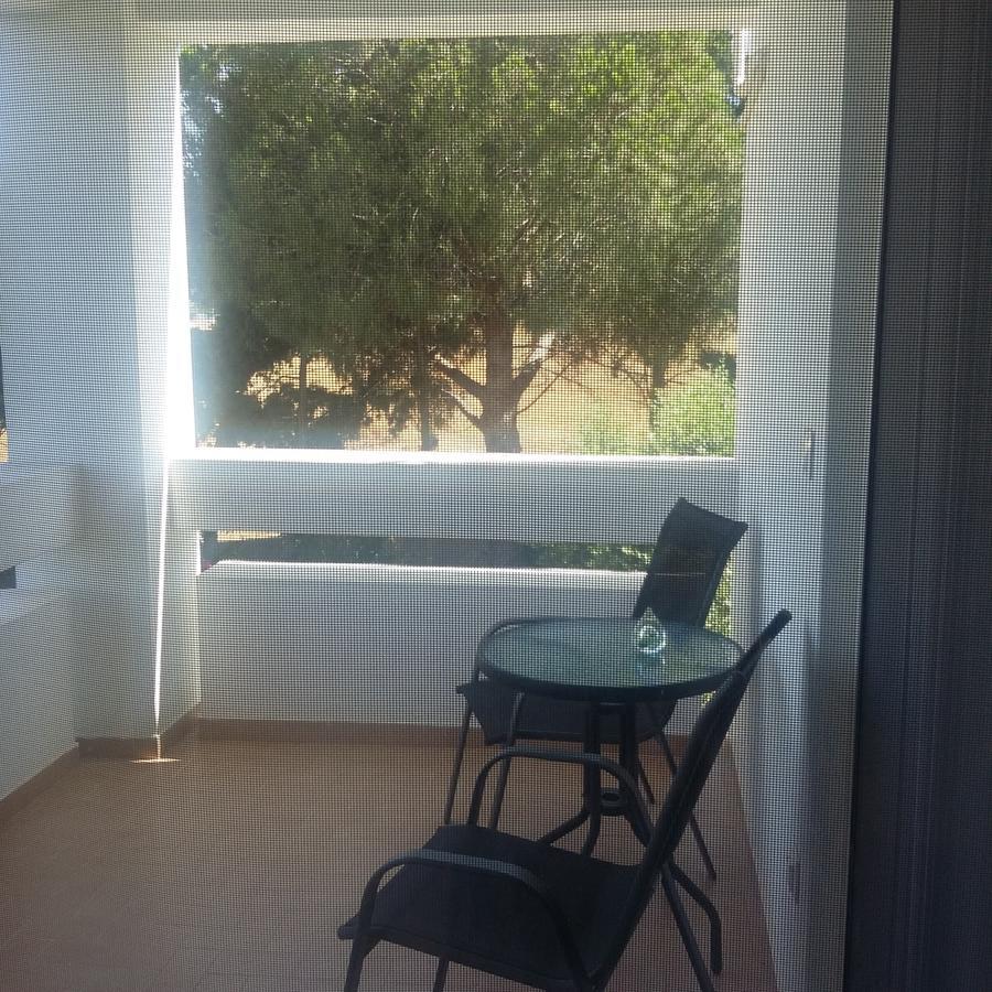 Leonidas Villa *
